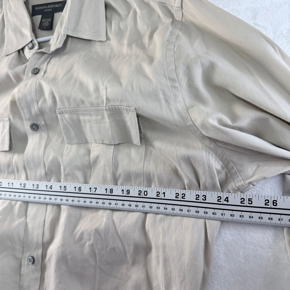 Banana Republic Shirt Button Down Classic Tan Long Sleeve Pockets‎ Mens L